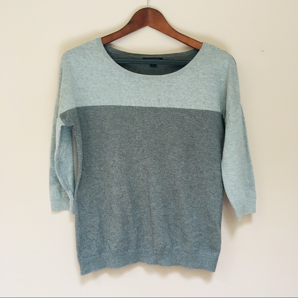 Two toned grey 3/4 sleeve sweater - Picture 1 of 4